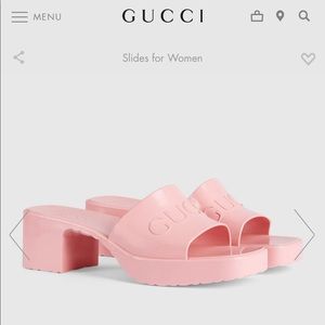 GUCCI PINK RUBBER SLIDE SANDALS✨